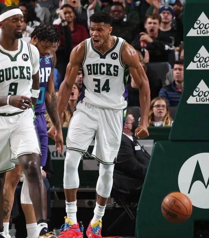 每体：巴萨对莱比锡边锋努萨感兴趣，球探负责人已到现场考察（每体：巴萨相中莱比锡翼锋努萨，球探主管已赴现场考察）