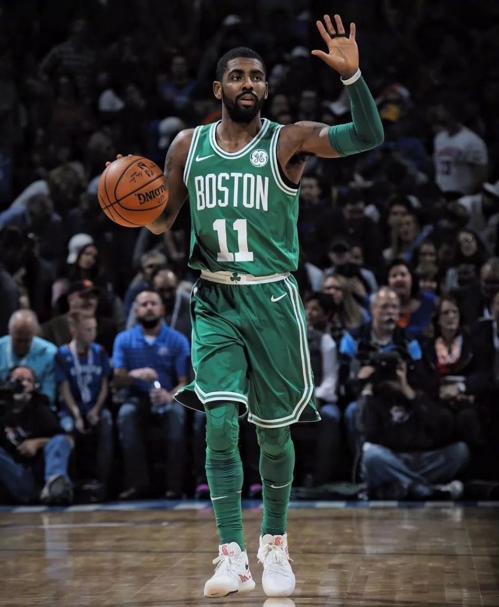 穆帅：当年我给了麦克托米奈生涯首秀，今天他给我他的球衣（穆里尼奥：我曾让麦克托米奈完成首秀，如今他把球衣送给了我）