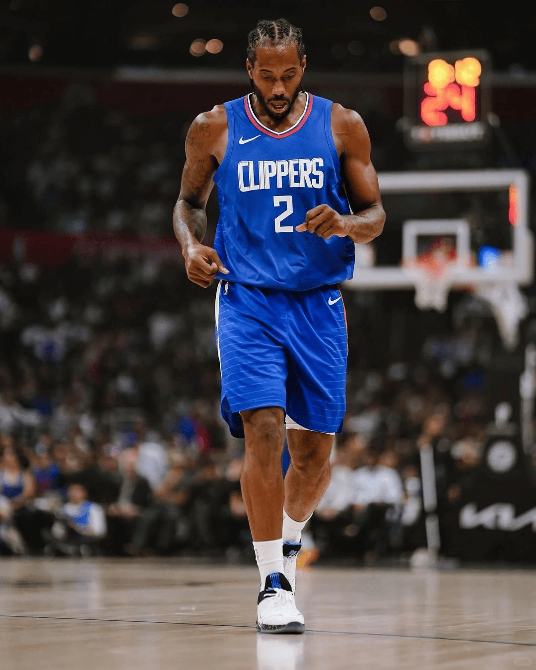 来看中国女足的比赛遇到了前男足主教练扬科维奇（在中国女足赛场偶遇前男足主教练扬科维奇）