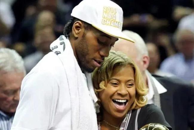 紫百合主席：俱乐部从未被挂牌出售，我们应团结一致共度难关（紫百合主席澄清：俱乐部从未公开出售，呼吁齐心协力渡过难关）